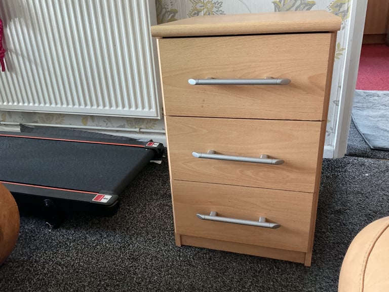 image for 3ft Headboard & 3 Drawer bedside cabinet.