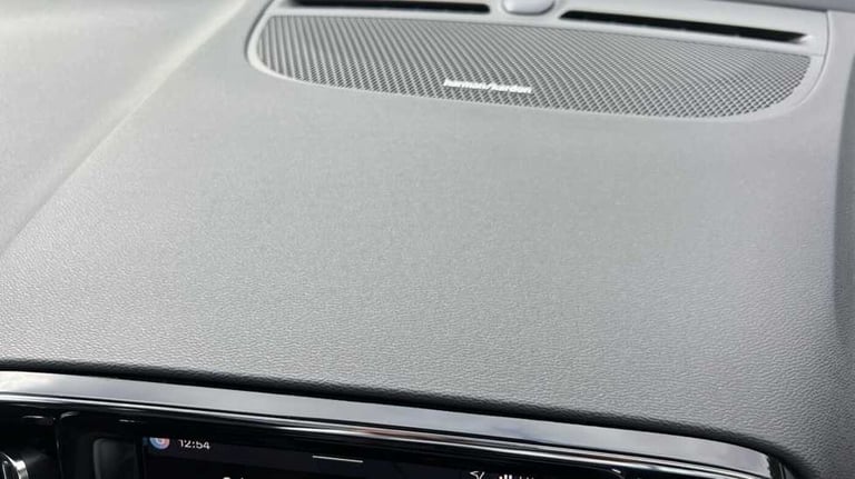 2025 Volvo EX40 185kW Extended Range Ultra 78kWh 5dr Auto Estate Electric Automatic