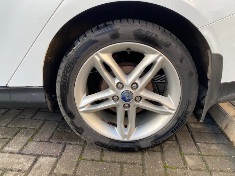 Ford, FOCUS, Estate, 2016, Manual, 1499 (cc), 5 doors