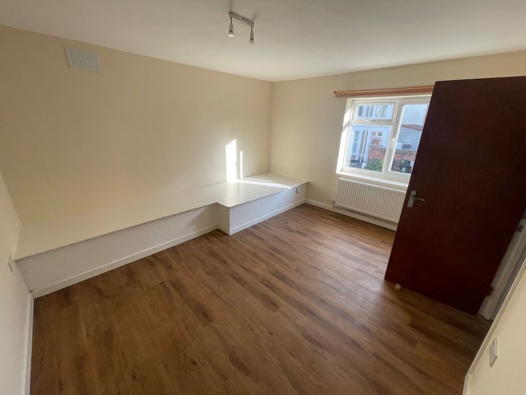 1 Bed room Flat to rent in Horfield 