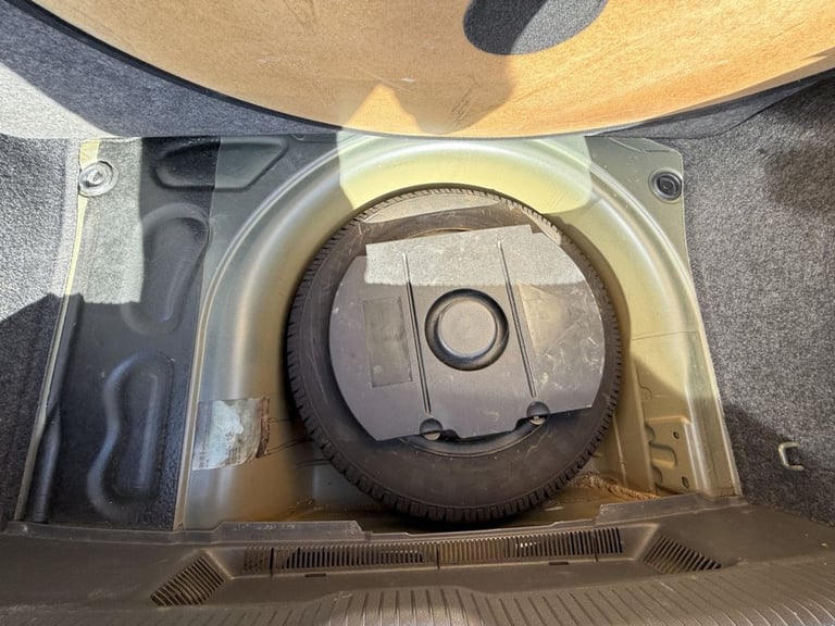 2003 Volkswagen Polo 1.2 S Hatchback 5dr Petrol Manual (144 g/km, 55 bhp) Hatchback Petrol Manual