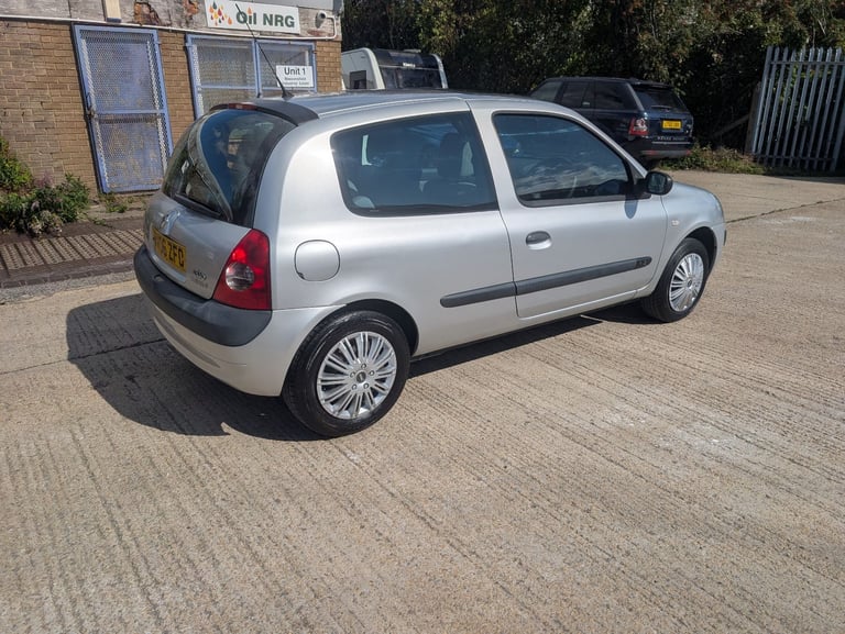 Renault Clio MK2 1.2 45k miles new clutch recent timing belt 3 dr