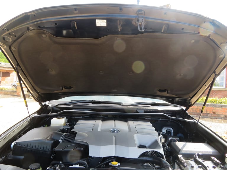 2014 Toyota Landcruiser Amazon ZX 4.6 V8 PETROL 8 SEATS TOP OF THE RANGE 4x4 Petrol Automatic