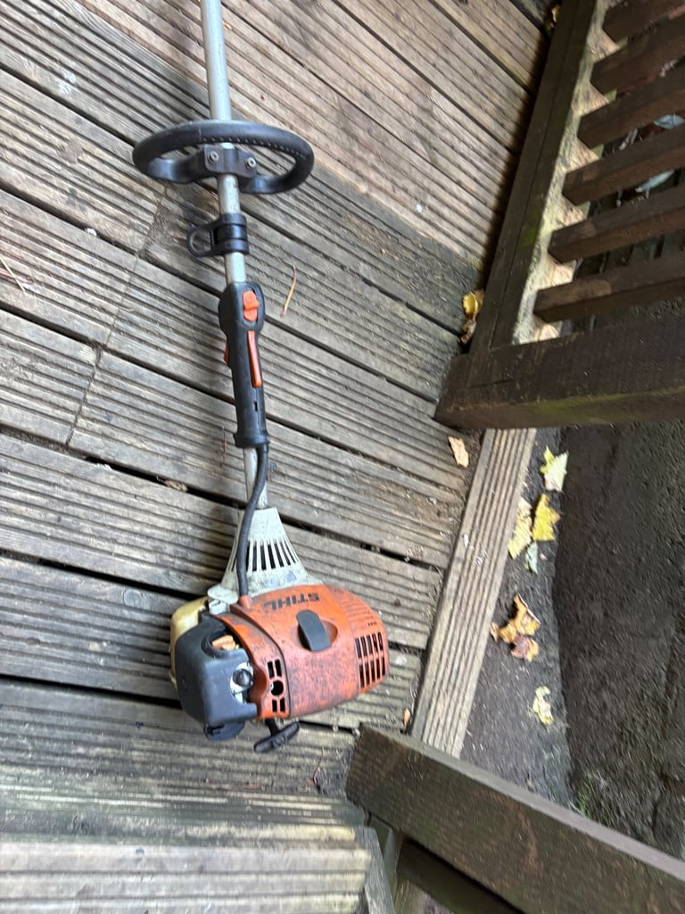 Stihl HL100 hedge trimmer 