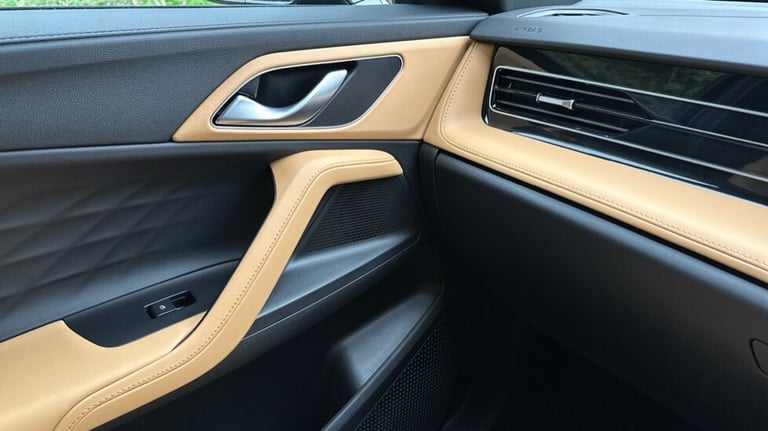 2024 MG MG HS 1.5 T-GDI PHEV Trophy 5dr Auto Hatchback Petrol Parallel PHEV Automatic