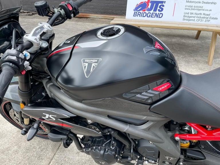 Triumph Speed Triple 1050 RS 2018 in Black