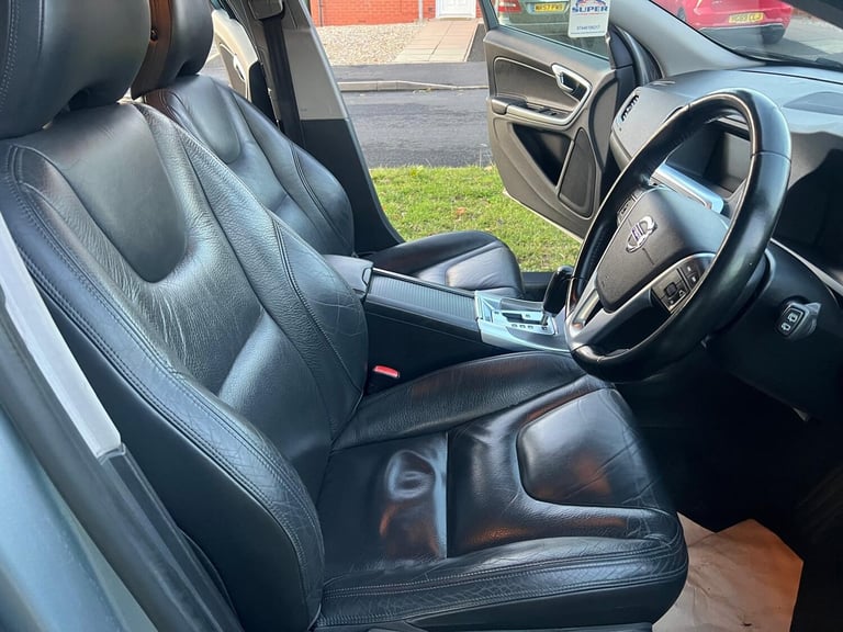 2010 Volvo V60 D3 [163] SE Lux 5dr Geartronic ESTATE Diesel Automatic