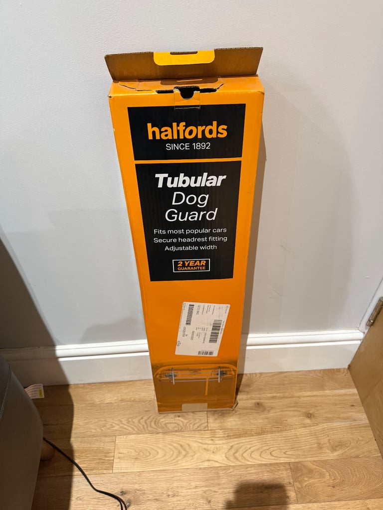 Halfords Tubular Dog Guard Universal