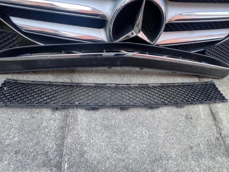 Mercedes Benz W213 E220d Bumper Parts