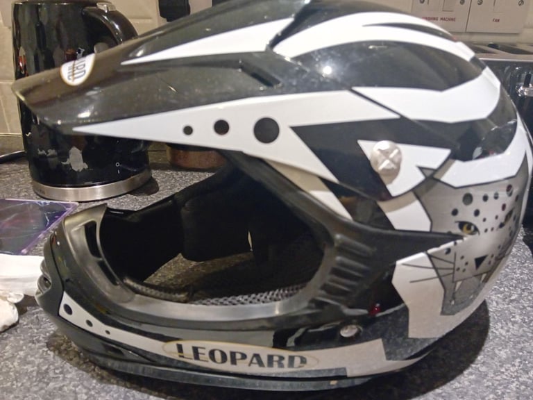 image for Kids scrammbler helmit