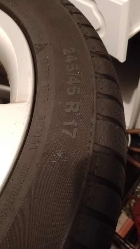 image for Set of 4 Jaguar S Type Alloys with Michelin Winter Contact Tyres