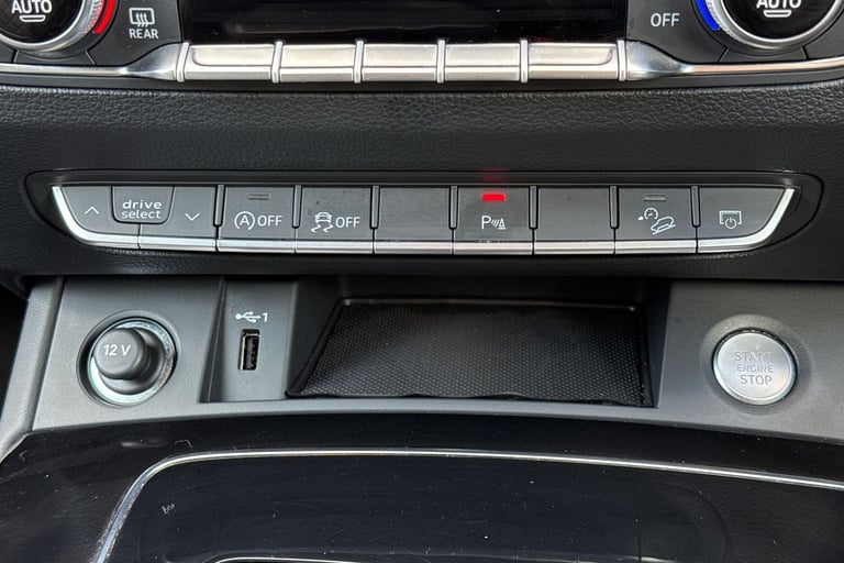 2023 Audi Q5 Edition 1 40 TDI quattro 204 PS S tronic SUV DIESEL Automatic