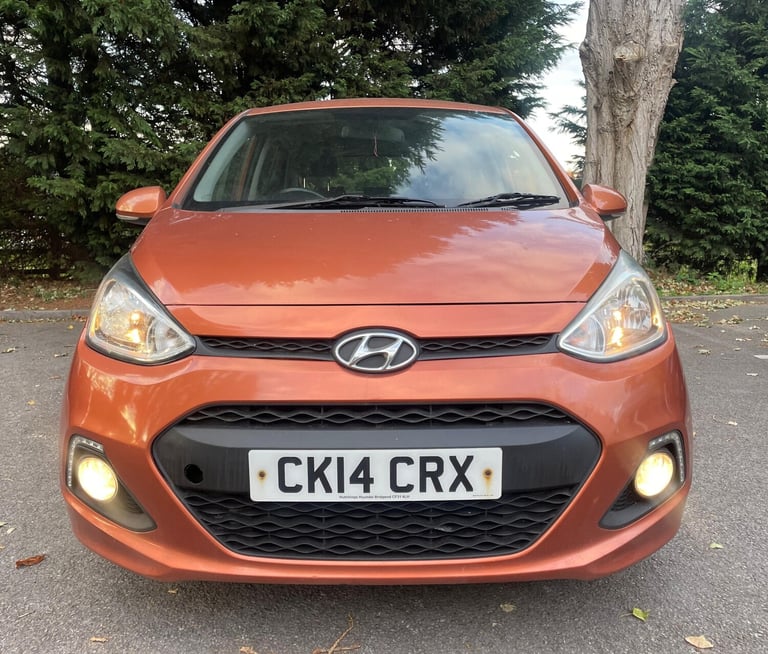 Nice Looking Car Choice of AIR-CONDITIONING REAR PARKING SENSORS 