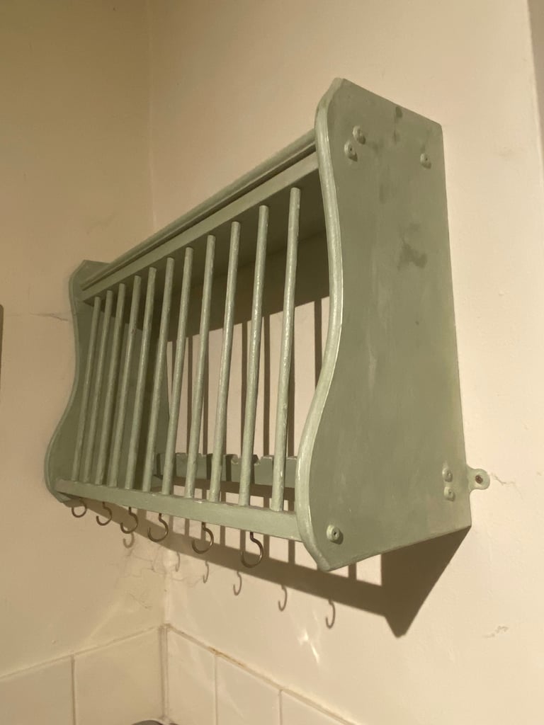 Wooden Plate Rack in Sage Green