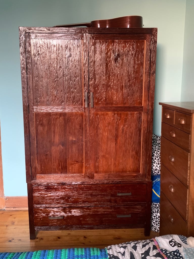 Wardrobe 