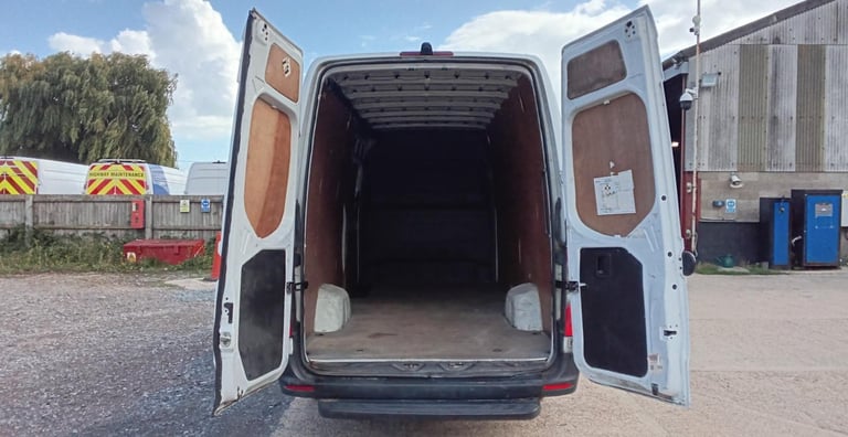 Mercedes-Benz Sprinter 316 CDI 163 L3H2 LWB HIGH ROOF RWD