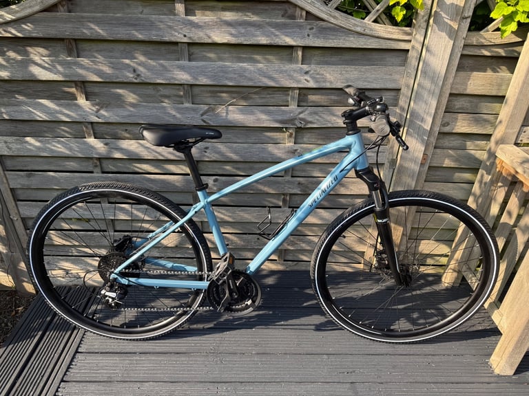 Specialized Ariel Hybrid / Mountain Bike woman’s / Girls 