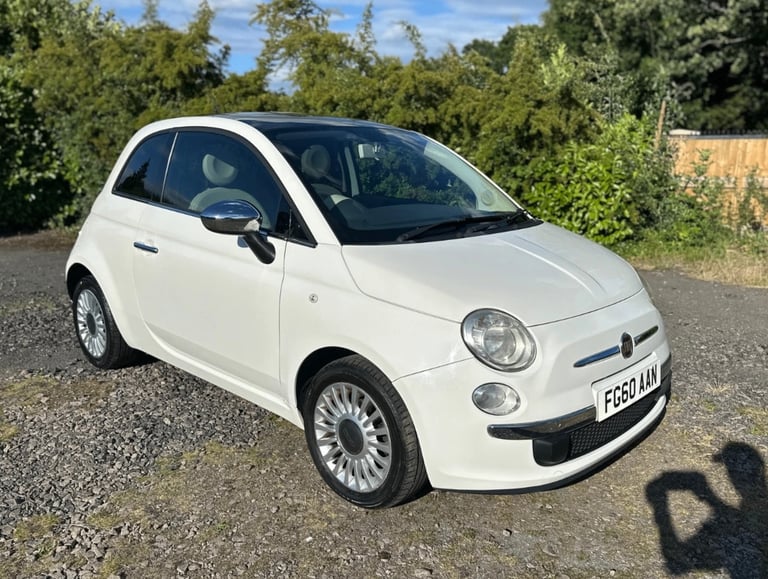* 66,000 * 2010 FIAT 500 1.2 LOUNGE PETROL 3 DOOR HATCHBACK * £35 A YEAR ROAD TAX *