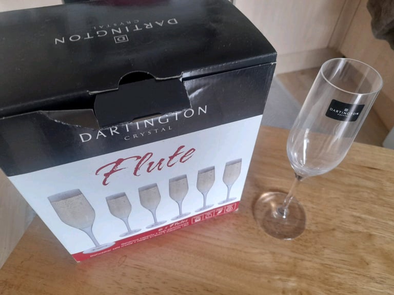Darlington Crystal Flute Champagne Glasses Brand New. 