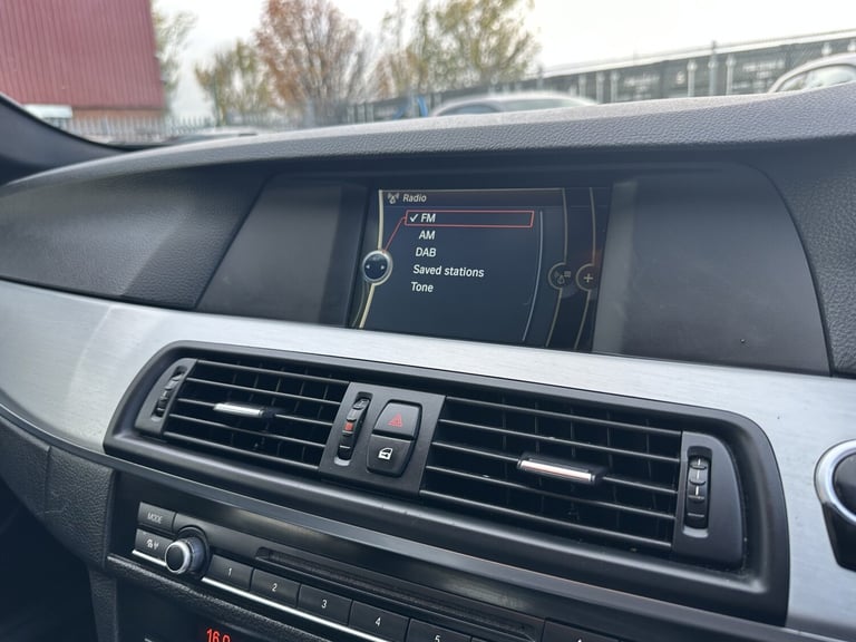 BMW 5 SERIES 2.0 520d M Sport Saloon 2011
