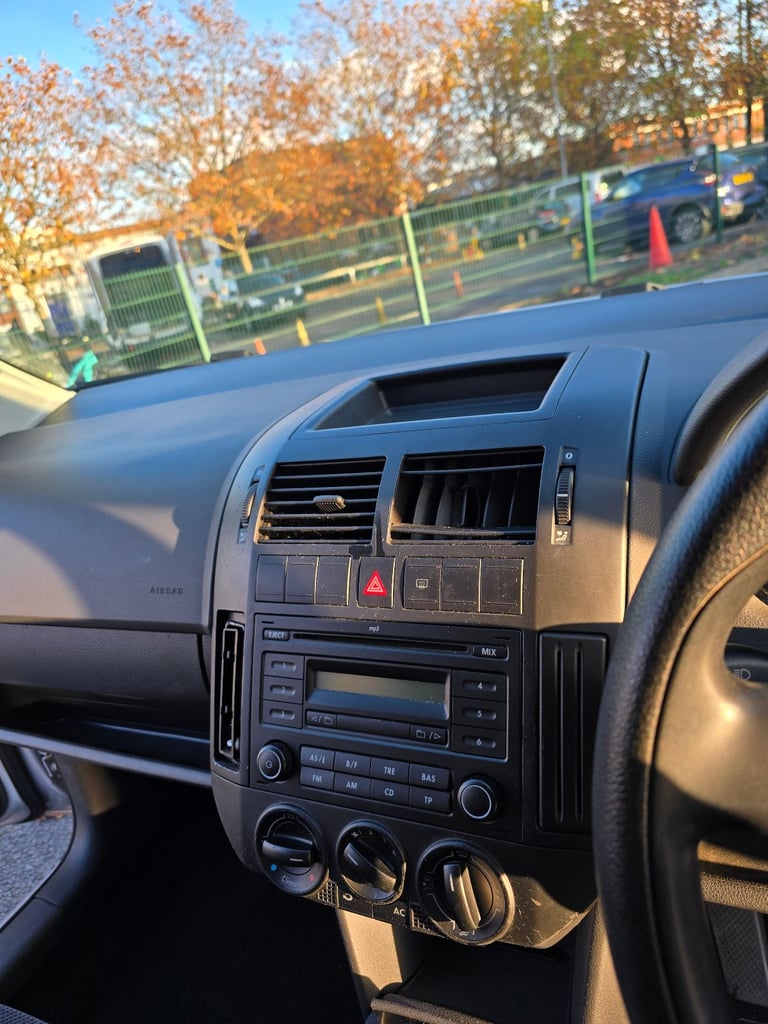 Volkswagen, POLO, Hatchback, 2006, Automatic, 1390 (cc), 5 doors