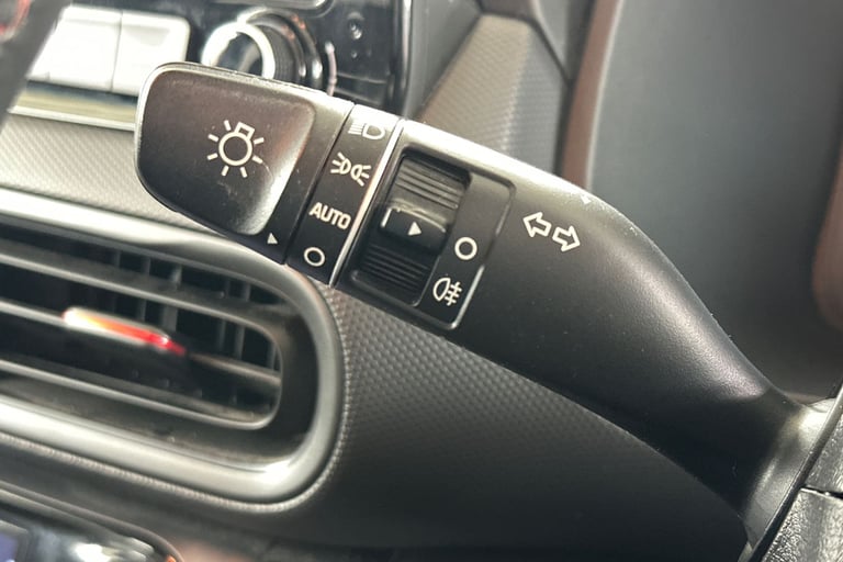 2022 Hyundai KONA 95760 Hatchback Petrol Manual