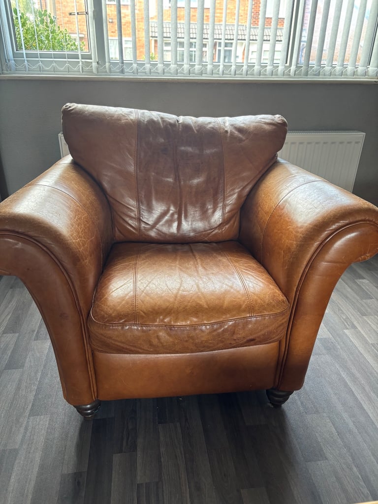 Italsofa Italian Leather 2 Piece Sofa And Arm Chair 