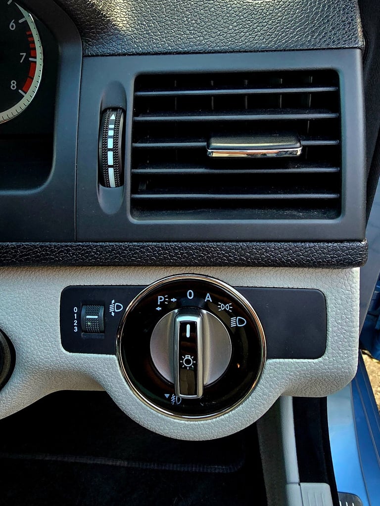 2010 Mercedes-Benz C Class C180 CGI BlueEFFICIENCY Executive LEATHER 90DAYS WARRANTY AUTO SALOON ...