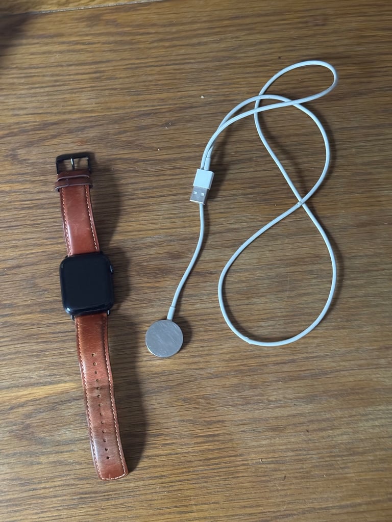 Apple Watch Series 8 45mm Midnight Cellular