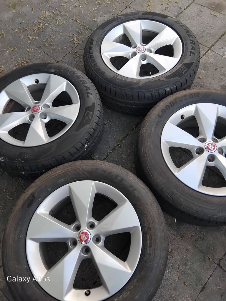 Well and tyres set 4