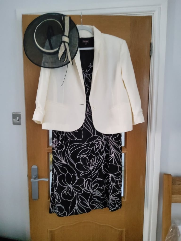 image for Ladies wedding outfit