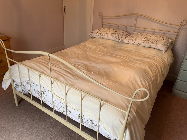 Laura Ashley Camberley Double bed frame 