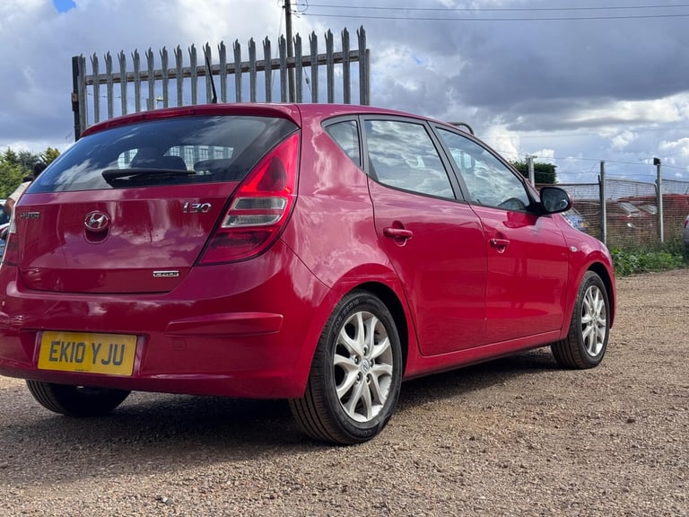 2010 Hyundai i30 1.6 CRDi Comfort Euro 4 5dr HATCHBACK Diesel Manual