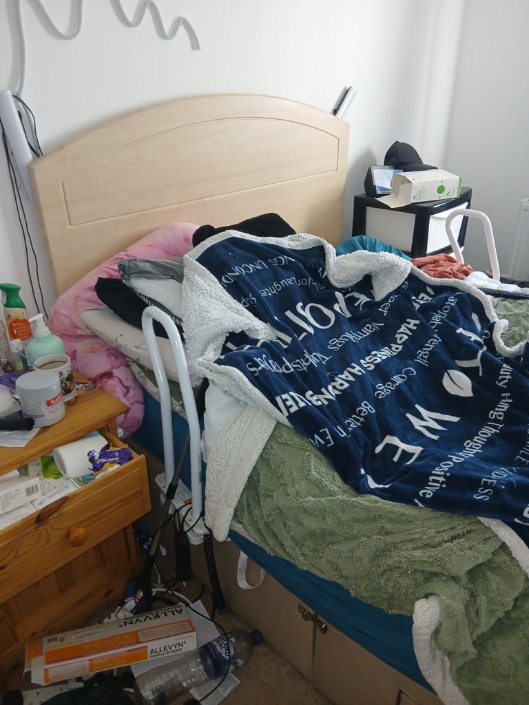 Large double Riser/recliner bed 