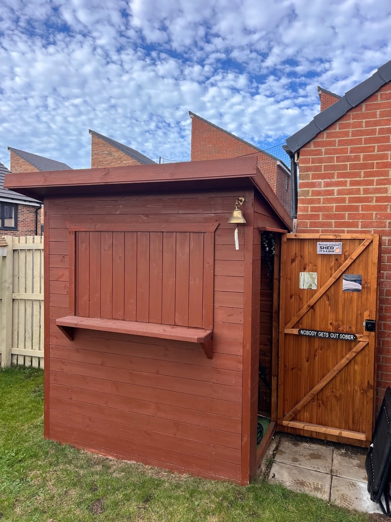 Garden Bar - Pent Shed with Hatch High Quality with Rubber Roof - Optics - Great for BBQ’s