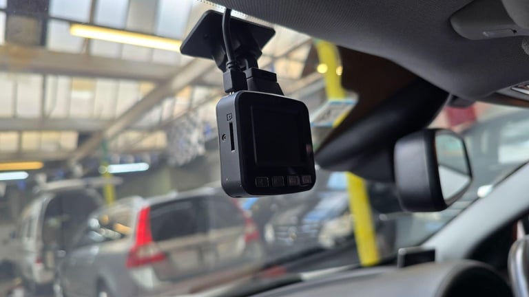  Jaguar XF 2.0I PORTFOLIO ULEZ FREE LOW MILEAGE  Petrol Automatic