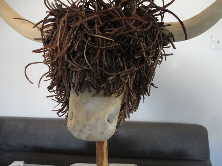 voyage maison wooden highland cow sculpture on stand 65 x 64 cms 