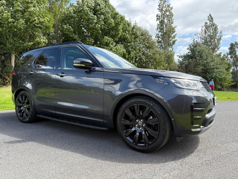 2017 Land Rover Discovery 5 3.0 TDV6 H.S.E LUXURY / 4X4 / 7 SEATER / AUTOMATIC 