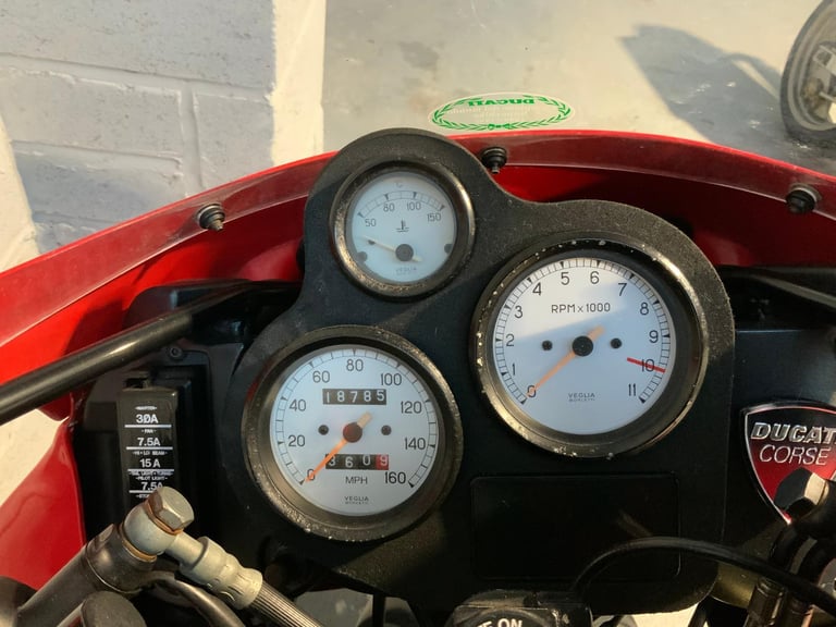 Ducati 851 
