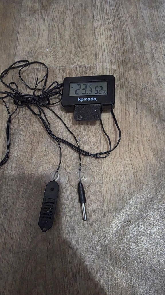 Komodo Advanced Combined Digital Thermometer and Hygrometer,Black x2