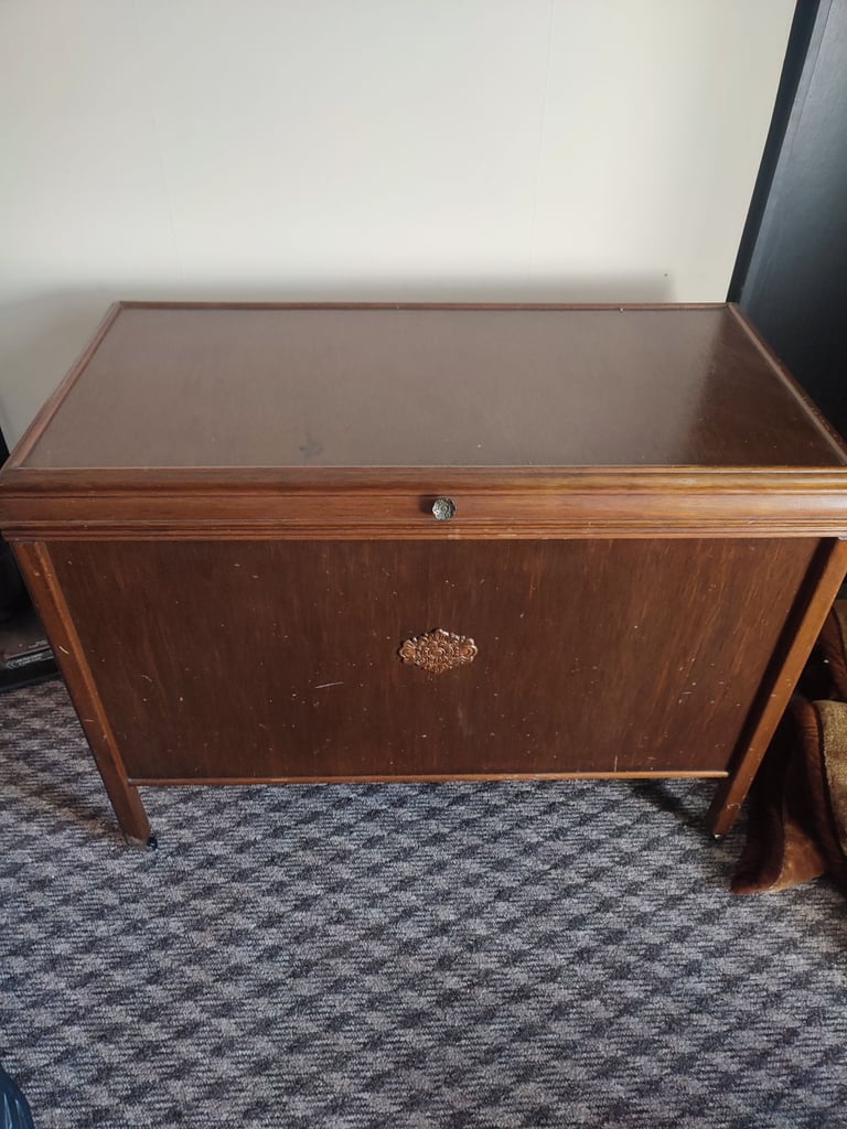 image for Pair wooden blanket linen chests storage 