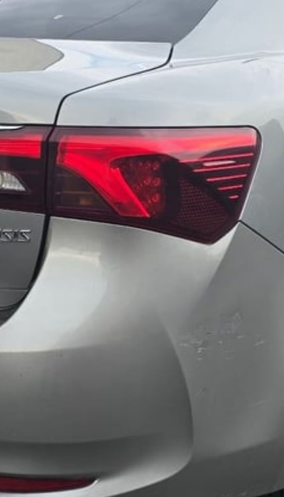 Toyota avensis rear light
