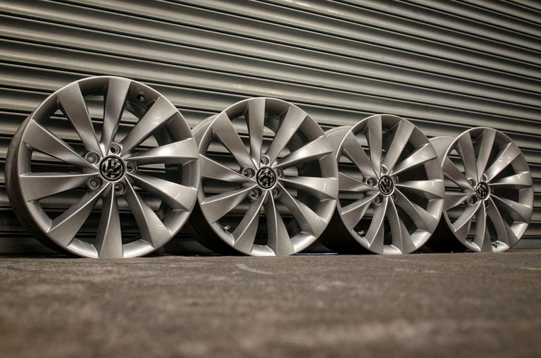 *Refurbished* Genuine 18" VW Scirocco/Passat Turbine 'Interlagos' 5x112 Alloy Wheels 8J ET43 P/X