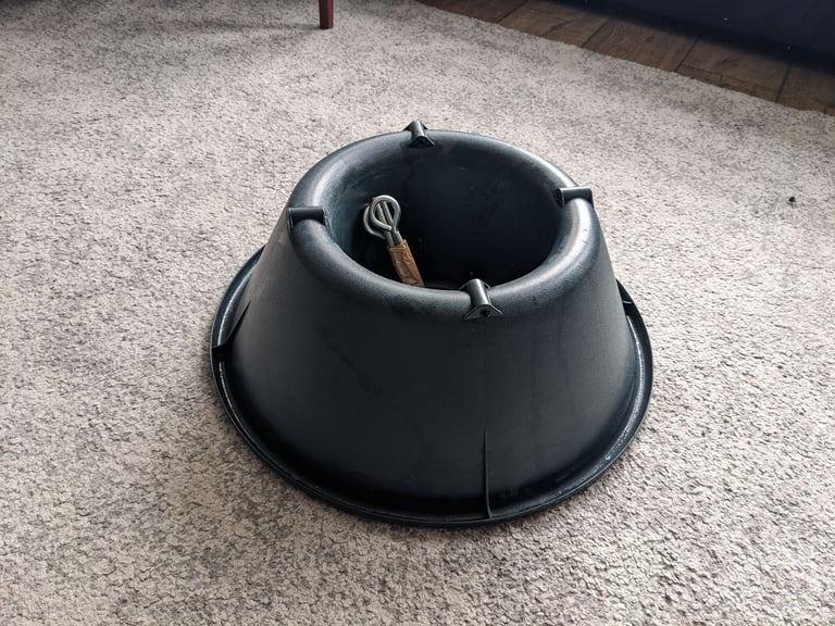 Don't be caught unprepared for Christmas! Act NOW! Christmas Tree stand, green, with screws