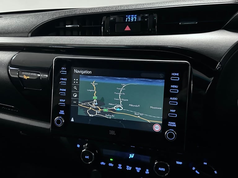 2021 (71) Toyota Hilux Invincible X Pickup Double Cab 2.8 D-4D Auto ( 204 bhp )