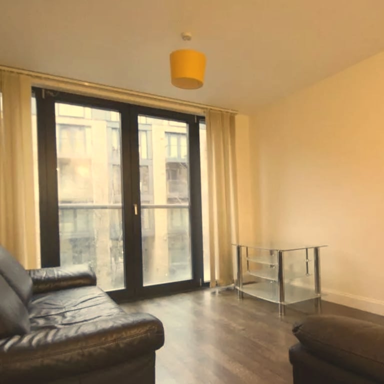 2 Large Sized Bedrooms Available in B18 5QS! Homeless people apply now!