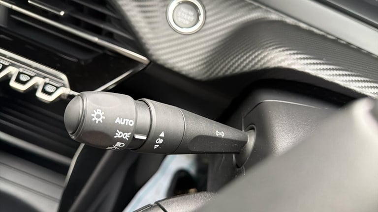 2025 Peugeot 208 50kWh Active Premium + Hatchback 5dr Electric Auto (7.4kW Charger) (136 ps) Hatc...