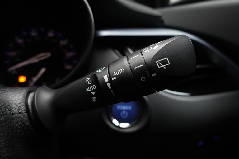 2021 Toyota C-HR 2.0 VVT-h GPF Design SUV 5dr Petrol Hybrid CVT Euro 6 (s/s) (184 ps) HATCHBACK P...