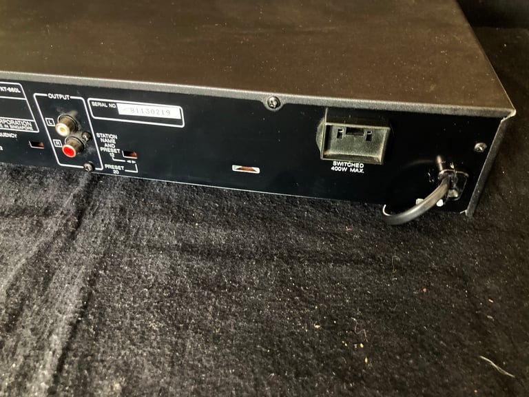 KENWOOD KT-660L QUARTZ AM-FM Stereo Tuner