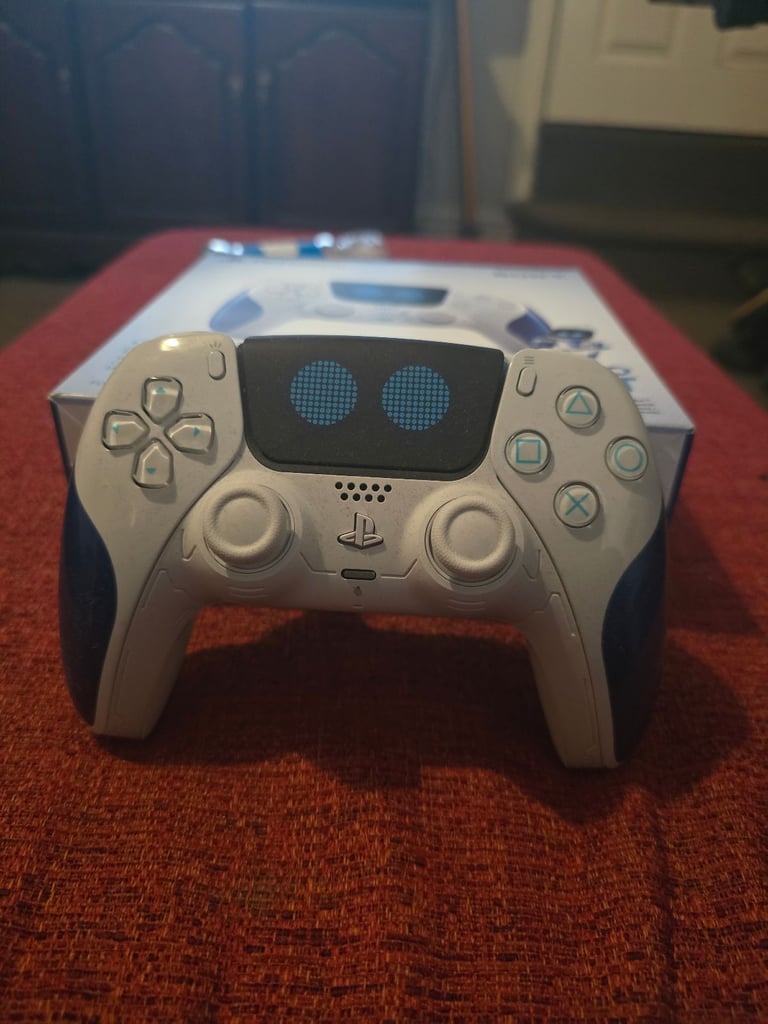 Astro Bot PS5 controller *1st release*